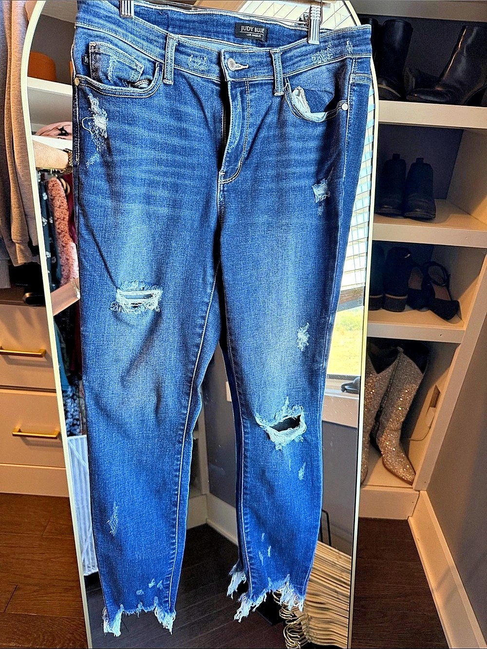 Judy Blue Distressed Skinny Jeans in Blue Waist 13/31